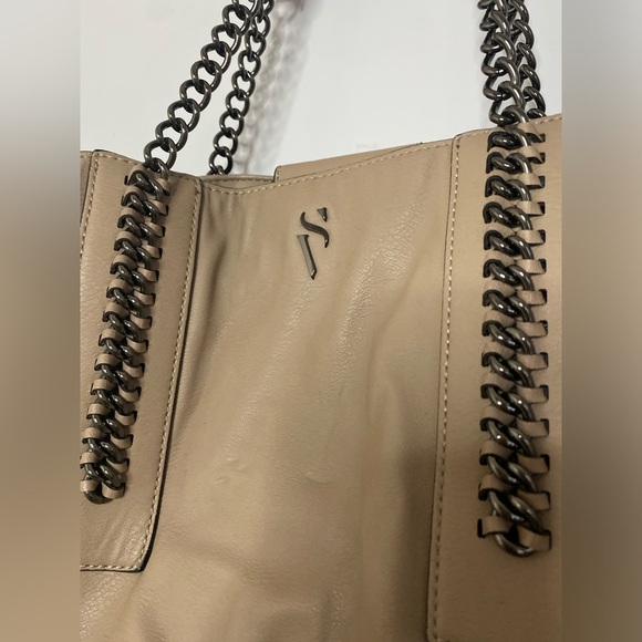 Vera Wang - greige/ beige-tan bag - Picture 2 of 6